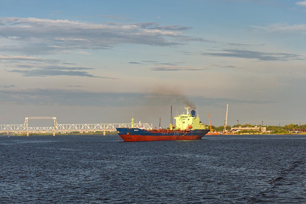 Ukrayna’da Rus Limanı Yağ Yüklemesini Yeniden Başlattı