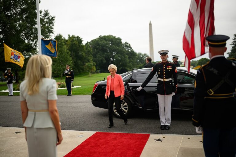 Zelenskiy bu hafta Trump’la görüşmeye gitmeyecek – Ukrayna G