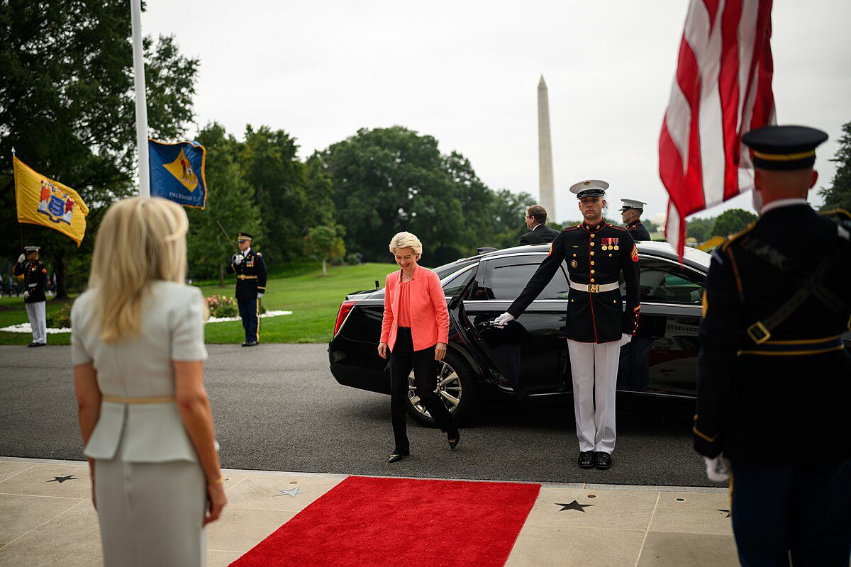 Zelenskiy bu hafta Trump'la görüşmeye gitmeyecek - Ukrayna G