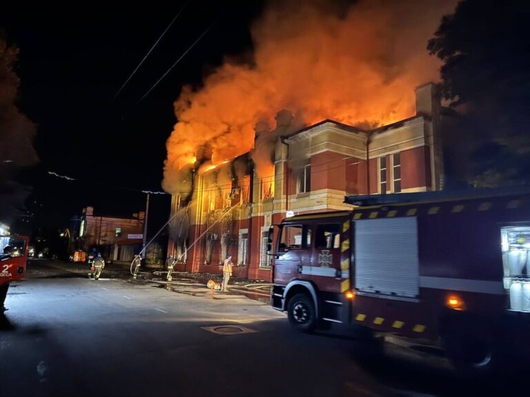 Odessa’da Rus dronları saldırısı: Yangın ve elektrik