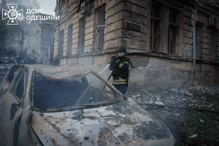 Odesa’ya Drone Saldırısı: Yangın ve Çok Yaralı