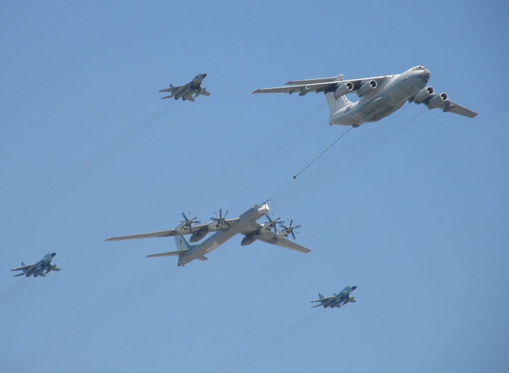 ABD'den Rus Kıyılarına Nükleer Keşif Uçağı Gönderildi