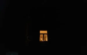 Batı Ukrayna’da Hava Nedeniyle Kitlesel Elektrik Kesintileri