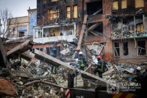 Kharkiv'de Rus Füze Saldırısı: 6 Ölü, 27 Yaralı