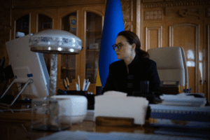 Ukrayna Devlet Şirketlerine %50 Elektrik İthalatı Emri