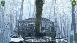 Ukrayna’da Rus Tankları İçin Yeni Anti‑Drone Kafes Tasarımı