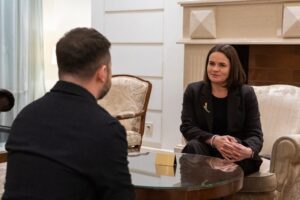 Zelensky ve Tsikhanouskaya Vilnius’ta İlk Resmi Görüşme