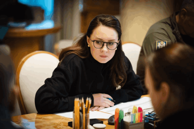 Ukrayna Çatı Güneş Enerjisi İzinlerini Kaldırdı (28 Ocak)