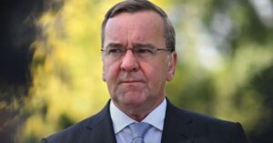 Alman Savunma Bakanı: Rusya'da Barış İsteği Yok