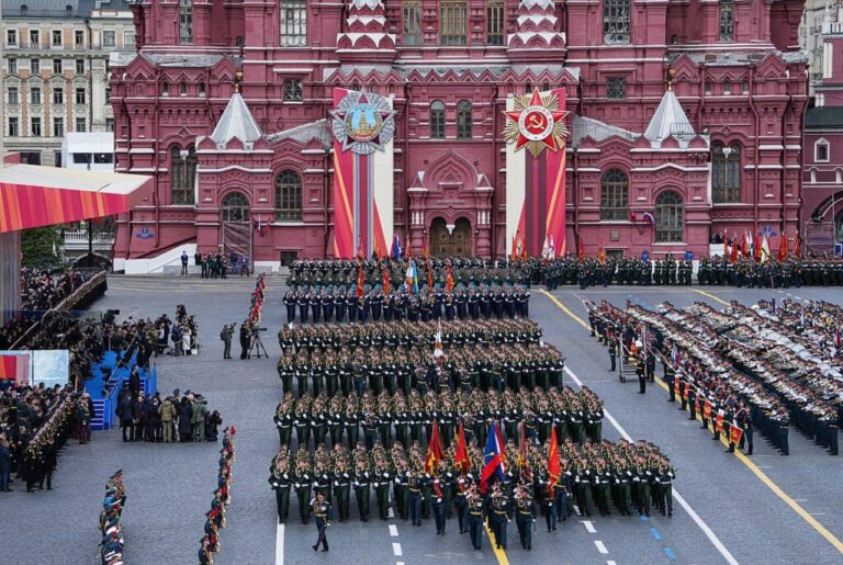 Rusya, Ukrayna’ya Haftaya Misilleme Silahları Kullanacak