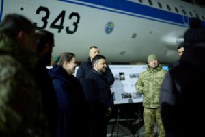 Zelenskiy FT Raporunu Reddi: ABD Garantileri Tehdit Edilmiyo