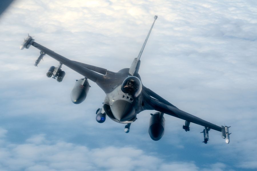 Hollanda, Ukrayna'ya F-16 Simülatörlerini Teslim Edecek