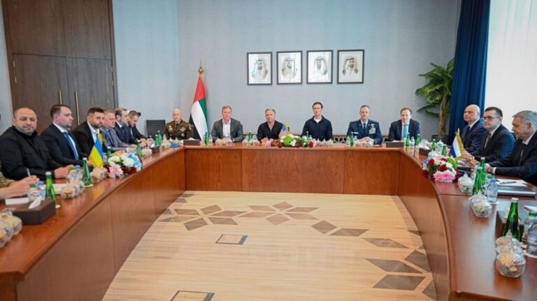 Ukrayna, Rusya ve ABD Üçlü Görüşmeleri Cenevre’de