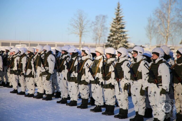 Belarus, Polonya Sınırında Yedek Askerleri Topladı